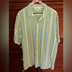 Tommy Bahama Shirt 100% silk w/ left pocket, size x-large